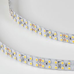SMD3528 24V LED lenta — diodlarning yaqin plandagi ko‘rinishi