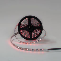 G‘altakdagi 5050 LED lenta, qizil yorug‘lik