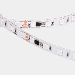 WS2815 RGB SMD5050 lenta: LEDlar va mikrosxemalarning yaqin plandagi ko‘rinishi