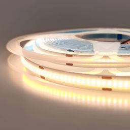 24 V COB LED lenta g‘altagi, kontakt maydonchalari ko‘rinib turibdi