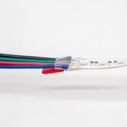 24V RGB lentani ulash: quvvat manbai uchun uzun simlar