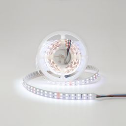 RGB+W LED lenta g‘altagi, sovuq oq yorug‘lik yoqilgan