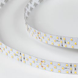 Фрагмент ленты SMD 2835 252 LED/м крупно