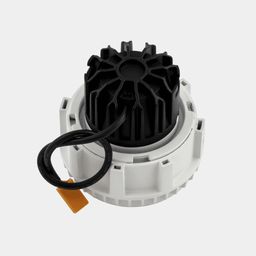 Kabel va radiatorli chiroqning orqa tomoni