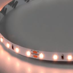 SWG PRO 2835 LED tasma, 84 LED/m, 8,6 Vt/m, 24V, IP20, Rang: Iliq oq, SWG2P84-24-8.6-WW